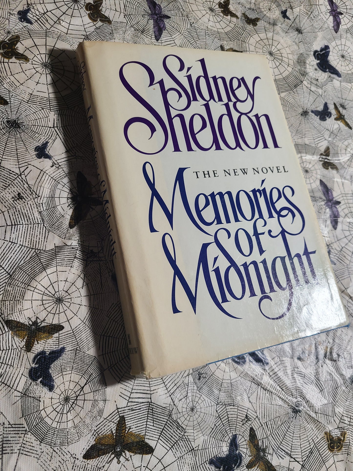 Used Memories of Midnight By: Sidney Sheldon