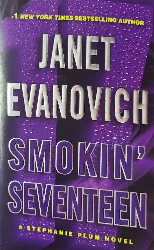 Used Smokin' Seventeen By: Janet Evanovich