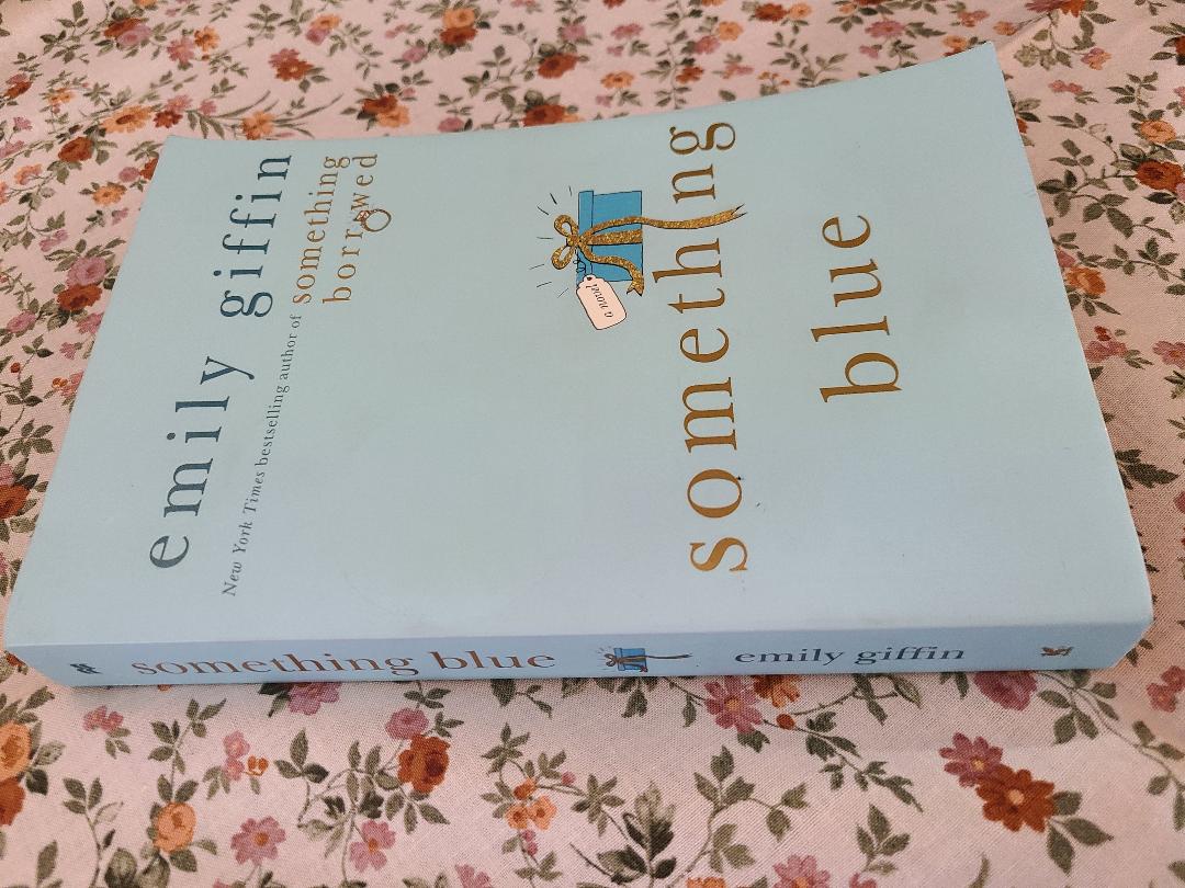 Used Something Blue By: Emily Giffin