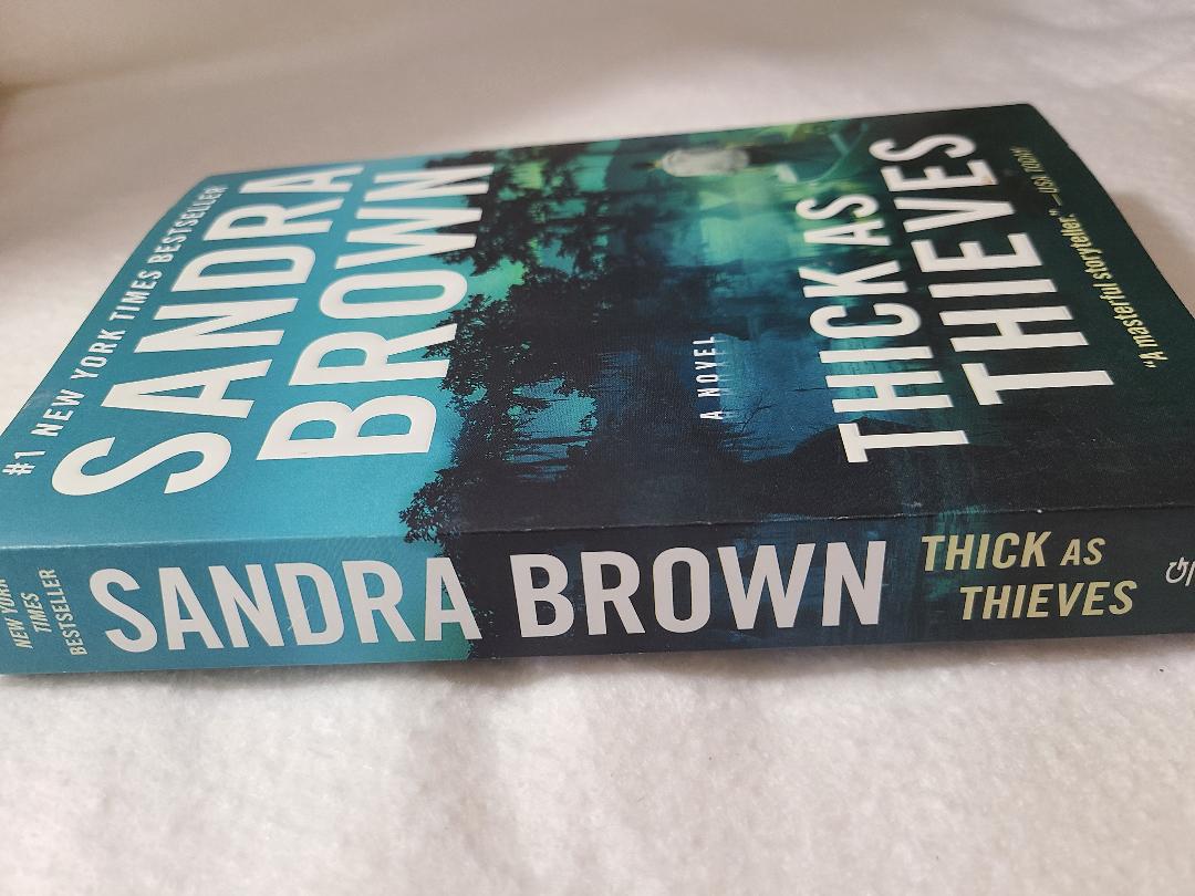 Used Thick As Thieves By: Sandra Brown