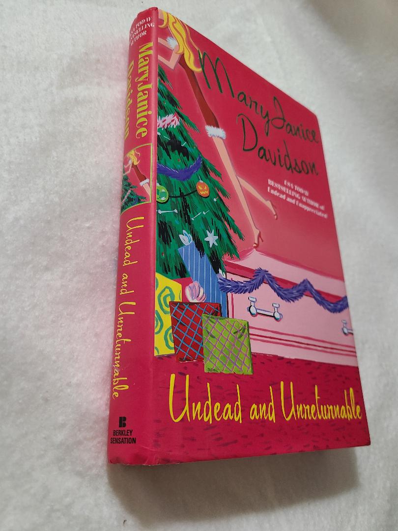 Used Undead and Unreturnable By: Mary Janice Davidson